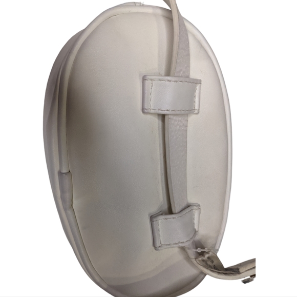 Women's White Quilted Chevron Faux Leather Fanny Pack Belt Bag🤍 - Picture 7 of 8